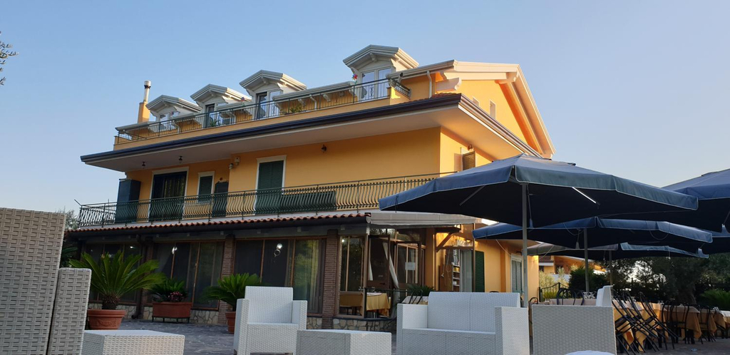 Others 3, B&B Oliveto, Caserta