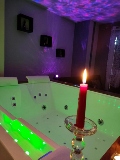 Others 5, Loft en Baie de Somme LEcrin Romantique avec baignoire balneo privative, Somme