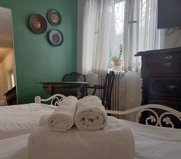 Bedroom 4, Tzefania Hotel, Jerusalem