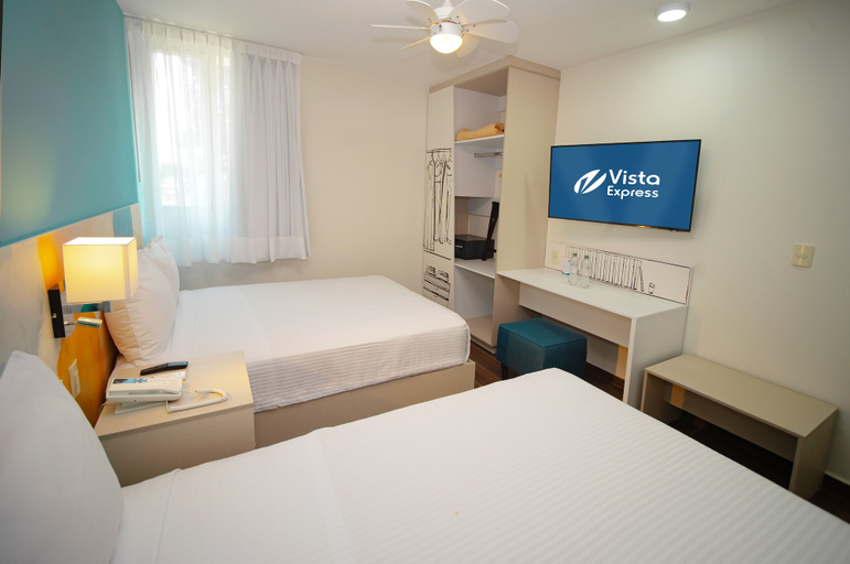 Bedroom 3, Vista Express Guadalajara Expo SureStay Collection by BW, Zapopan