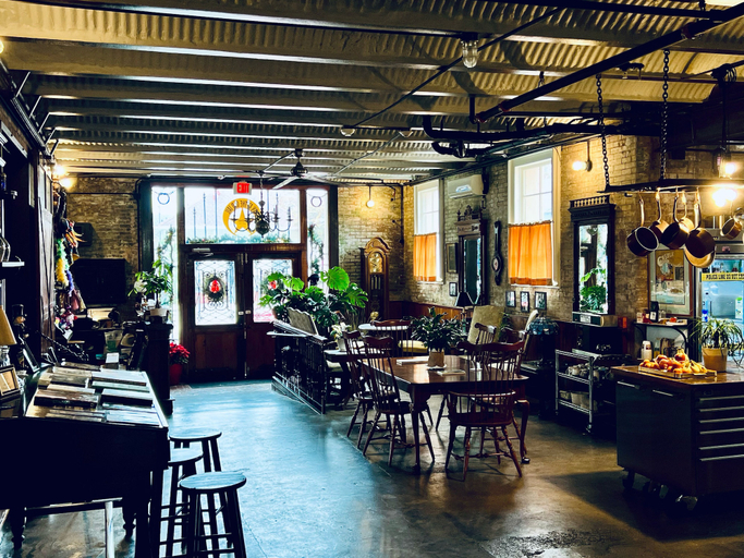 Food & Drinks 5, Inn at the Old Jail, Orleans