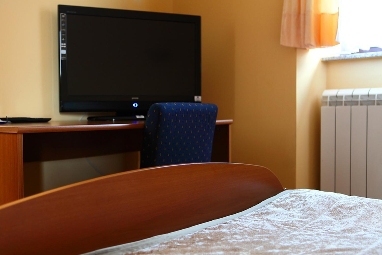 Others 3, Bed and Breakfast Malovec, Divaca