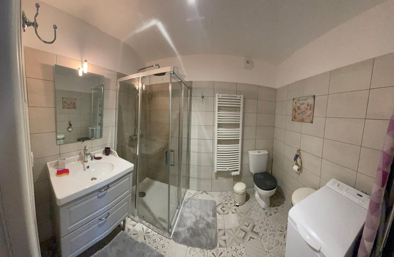Bathroom 2, Le Clos Du Jardin, Ain