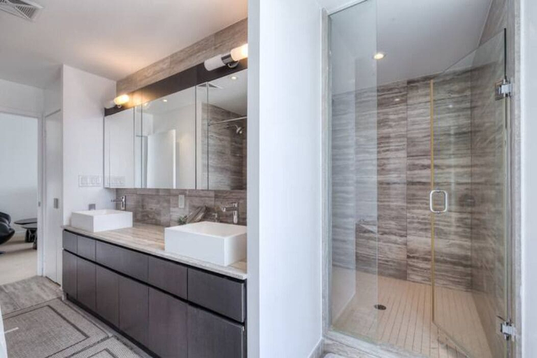 Bathroom 4, Waterfront Luxury Residences, Toronto