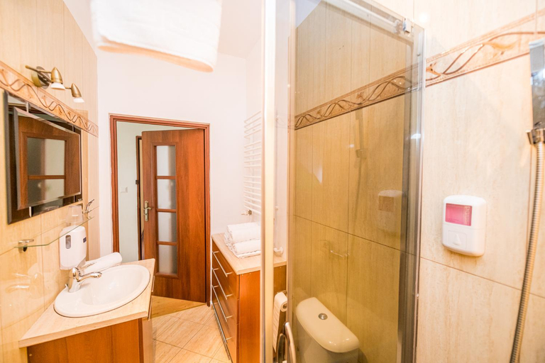 Bathroom 2, Pogodne Siedlisko Karpacz, Jelenia Góra