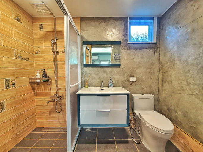 Bathroom 4, Jiufen The Promised Land, New Taipei City