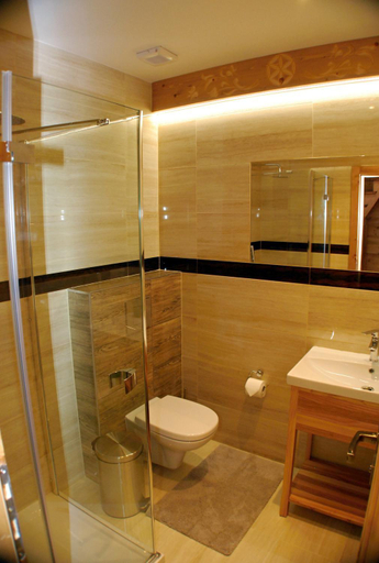 Bathroom 3, Hotel Palatin, Dolný Kubín