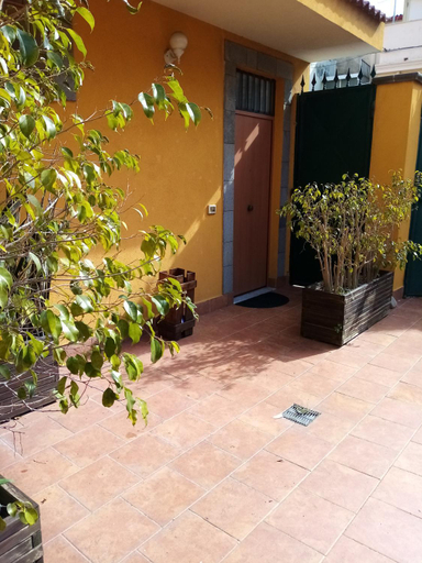 Exterior & Views, BB CAMERE POLICLINICO, Messina