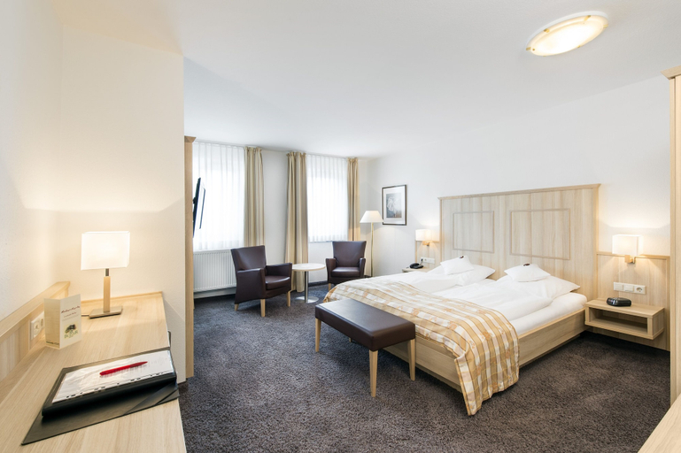 Bedroom 4, Landhotel Buller, Osnabrück