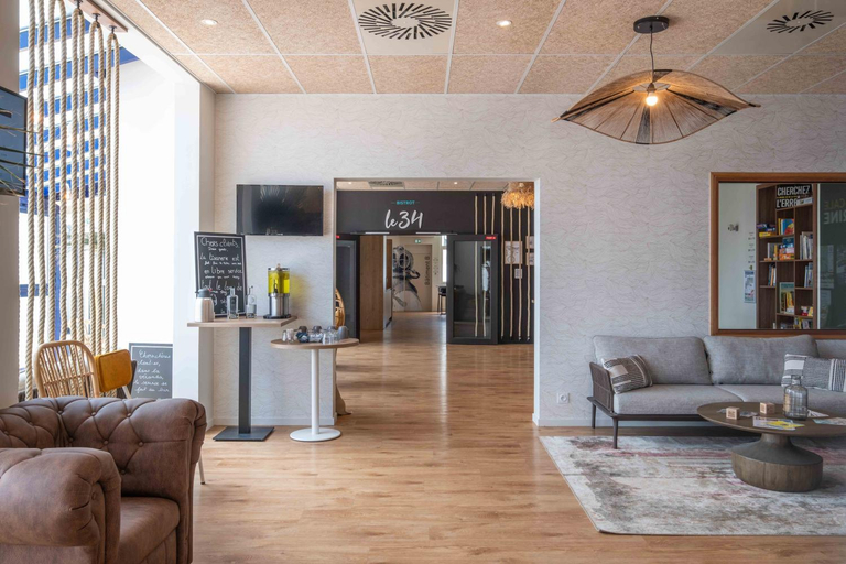 Public Area 2, Hôtel l'escale marine, Finistère