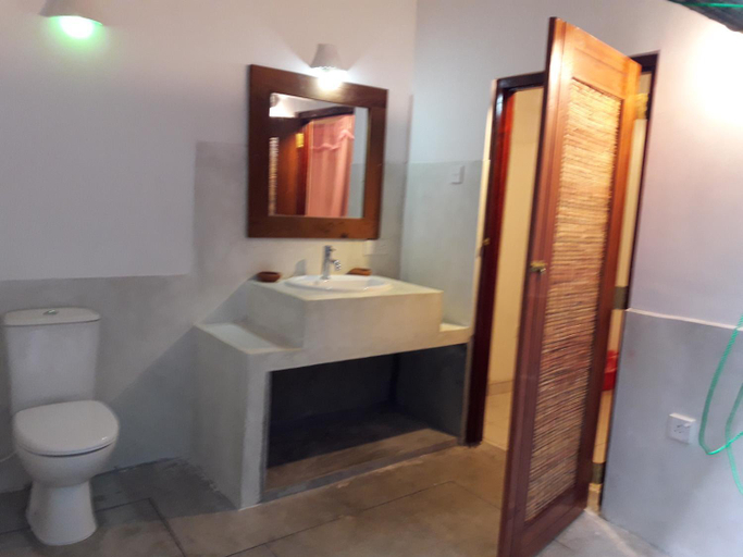 Bathroom 3, Weligama Bay Eco Villa, Weligama