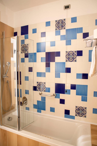 Bathroom 4, Hotel Pietra di Luna, Salerno