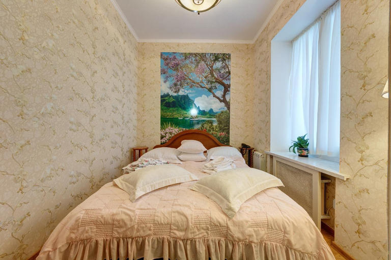 Bedroom 2, Aleksandria Hotel, Solomians'kyi