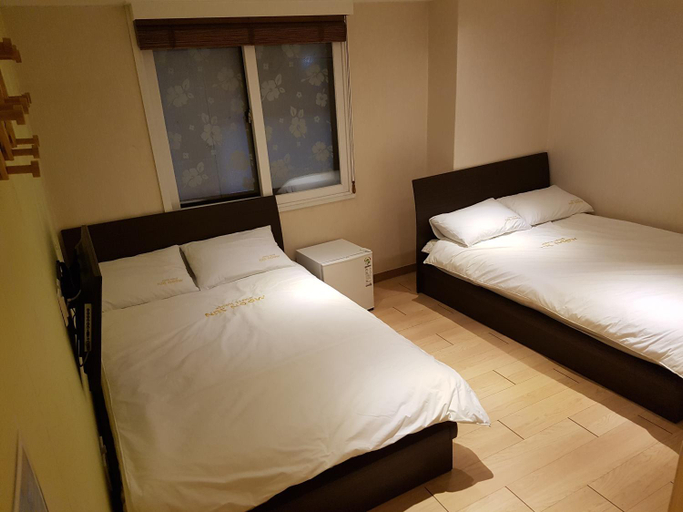Bedroom 4, Moon Sun Guesthouse Myeongdong, Jung