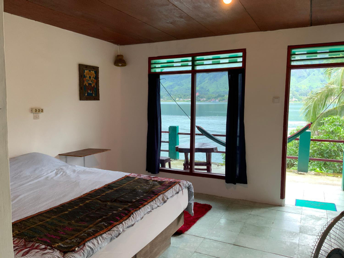 Bedroom 2, Mario Lakeside Apartments, Samosir