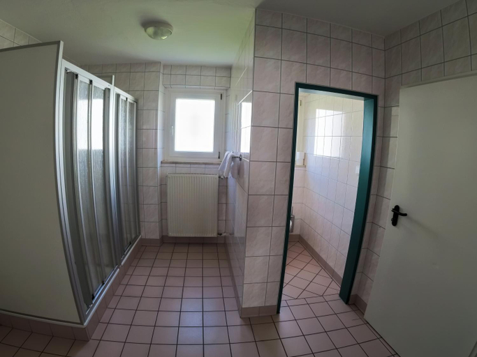 Bathroom 2, FinKa, Bolzano