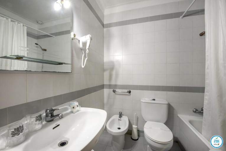 Bathroom 5, Colina do Mar, Albufeira