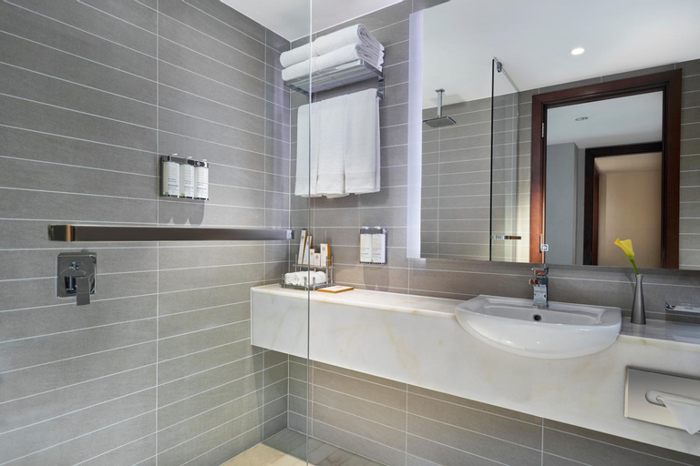Bathroom 27