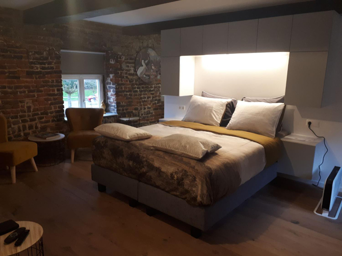 Others 2, B&B Laeve in de Brouwerie, Sittard-Geleen