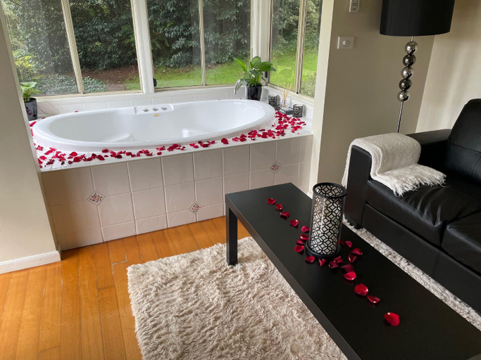 Bathroom 3, The Mountain View Cottage, Yarra Ranges - Dandenongs
