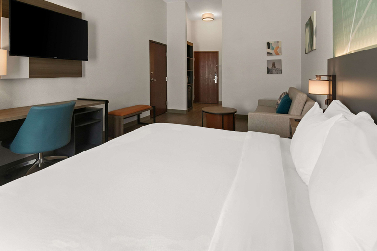 Bedroom 3, Comfort Suites Granbury, Hood