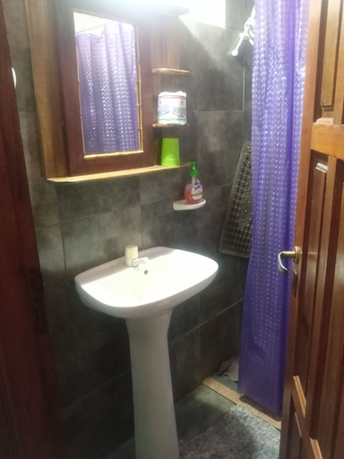 Bathroom, Bungalows El Pindó, Oberá