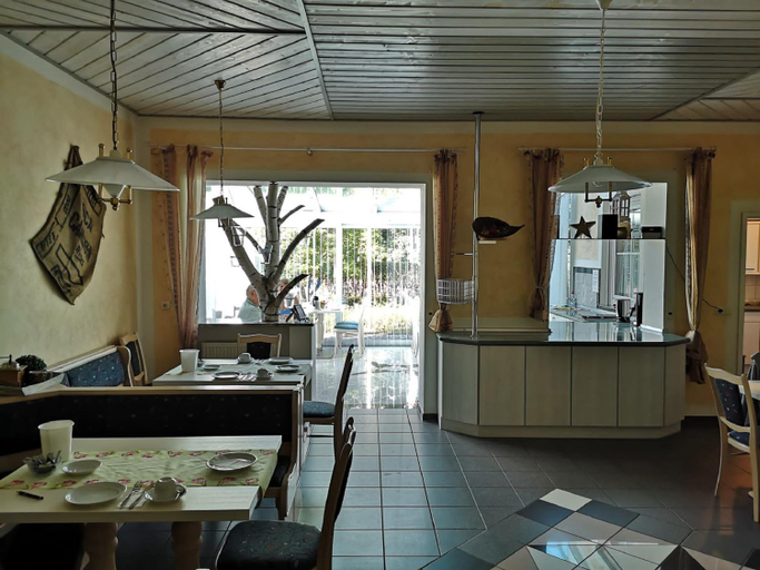 Others 5, Pension Martinus, Kelheim