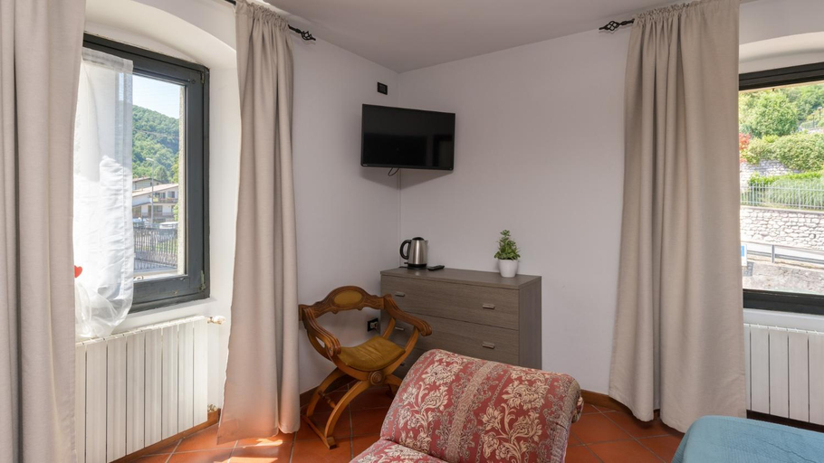 Others 2, B&B laWanda, Brescia