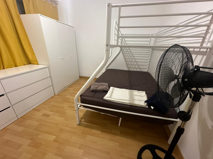 Bedroom 2, Apartments Fast Single Rooms, Madrid