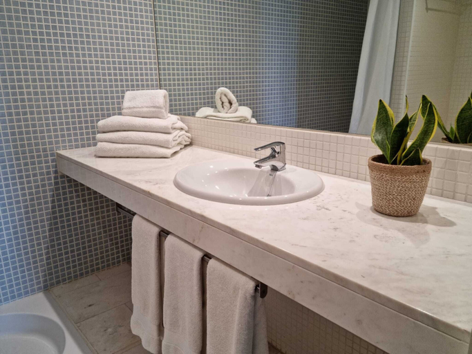 Bathroom 4, Apartaments Els Químics, Girona