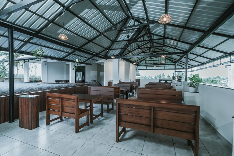 Food & Drinks 4, Fortview Suites, Kasaragod