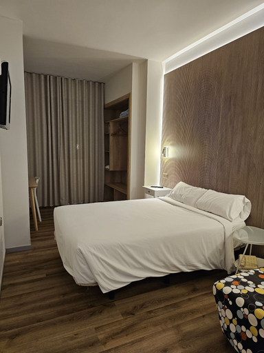 Bedroom 3, Hotel VillaSegura, Murcia