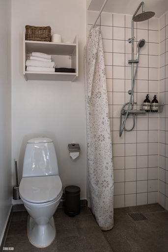 Bathroom 4, Liseleje Badehotel, Halsnæs