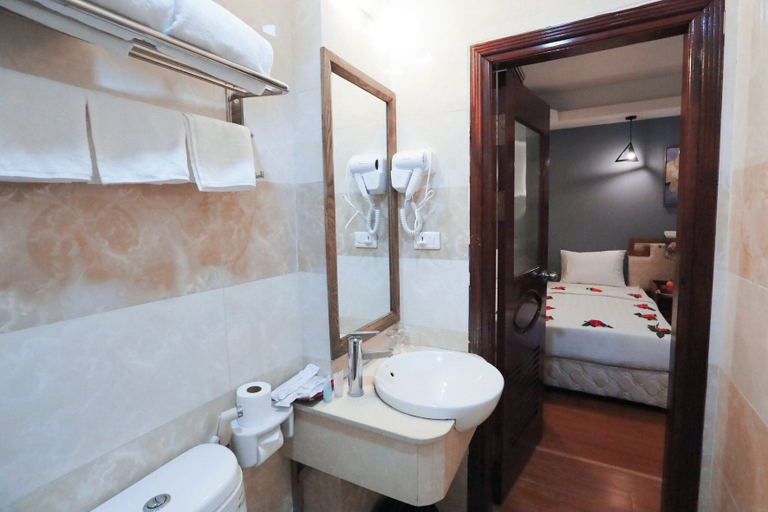 Bathroom 5, Hortensia Flower Hotel & Spa, Hoàn Kiếm