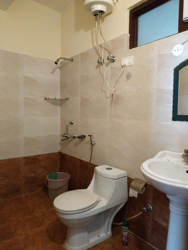 Bathroom 4, Ram Yoga House, Kangra