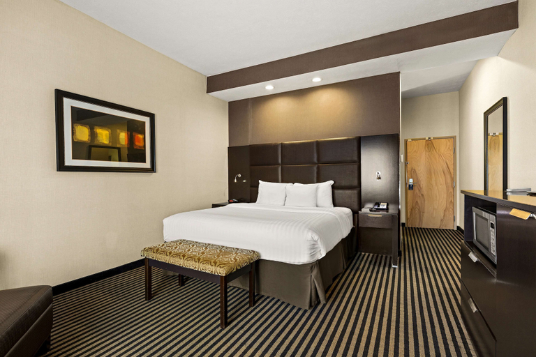 Bedroom 3, Sonesta Essential Indianapolis Airport, Hendricks