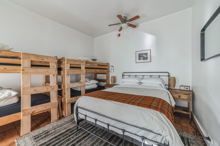 Bedroom 3, Limantour Lodge, Marin
