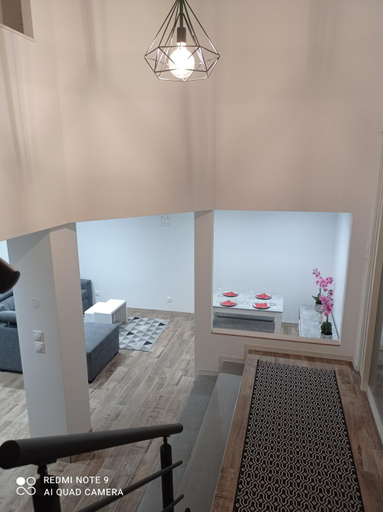 Others 4, AppartHotel, Vienne