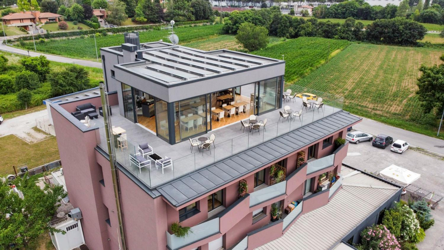 Bihotel, Udine