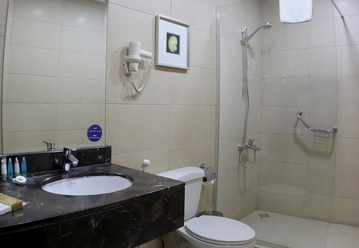 Bathroom 2, Taskeen Served Apartment - Formerly Tulip Inn, Dammam