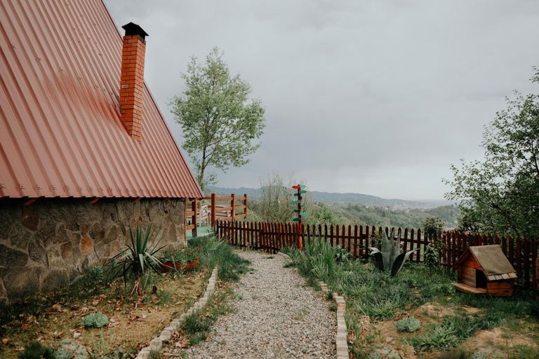 Others 4, Maca Bungalow, Merkez