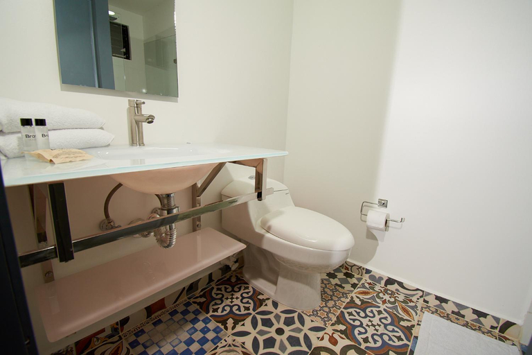 Bathroom 4, Brana by Bernalo Hotels, Medellín