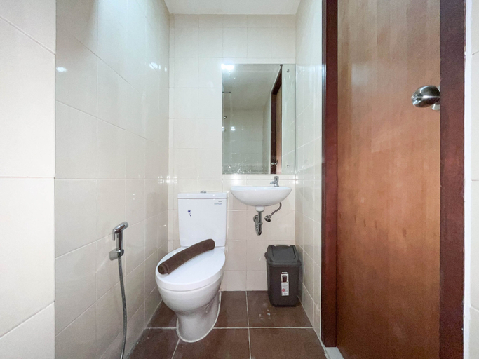 Bathroom 3, Scenic Studio Room Apartment Vida View Makassar, Makassar