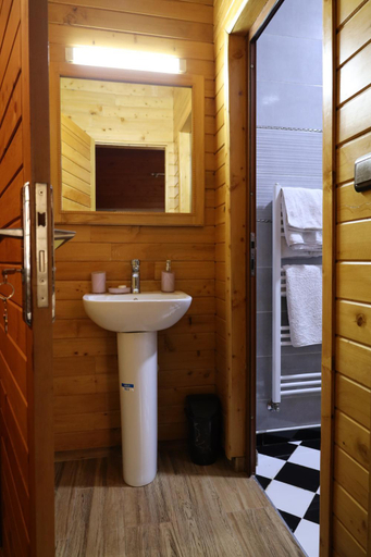 Bathroom 3, Hotel les truites, Sefrou