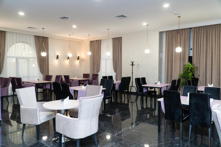 Food & Drinks 3, East Palace Hotel, Almaty