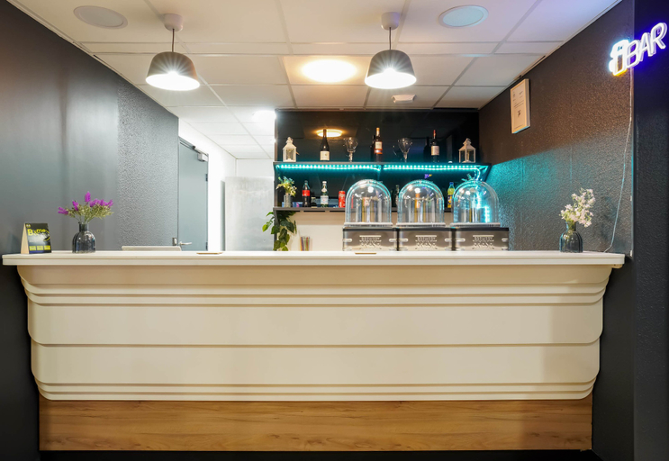 Food & Drinks 5, B&B HOTEL Paris Châtillon, Hauts-de-Seine