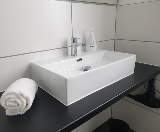 Bathroom 4, Hotel Apartment Ferienwohnung Meyenhof Frankenberg Eder, Waldeck-Frankenberg