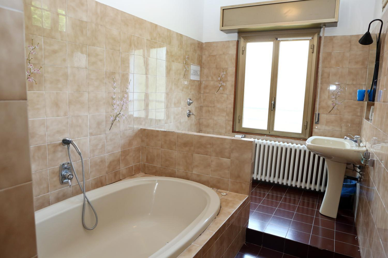 Bathroom 4, Hotel Bicocca, Milano