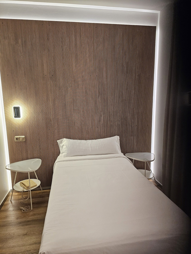 Bedroom 3, Hotel VillaSegura, Murcia