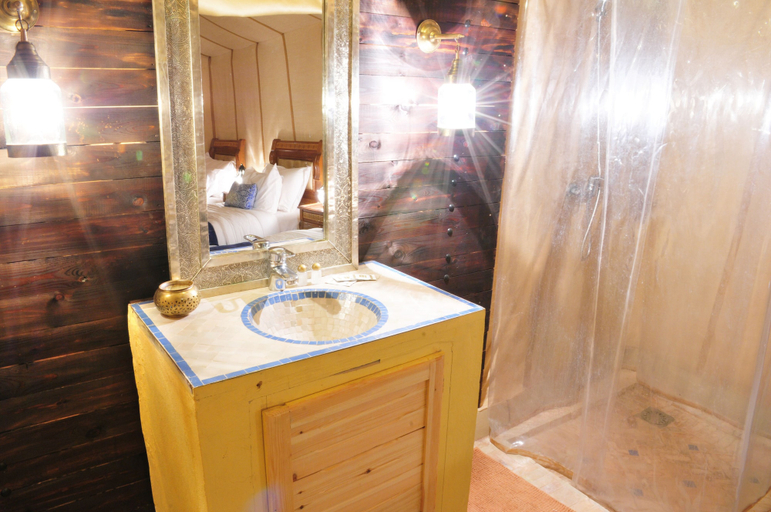 Bathroom, Sahara Luxury Camps, Errachidia